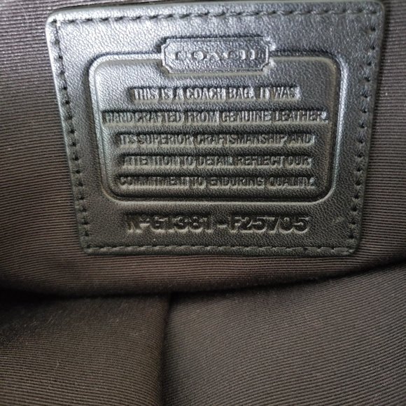 Coach Peyton OP Art Embossed Patent Leather Cora D - Picture 2 of 3